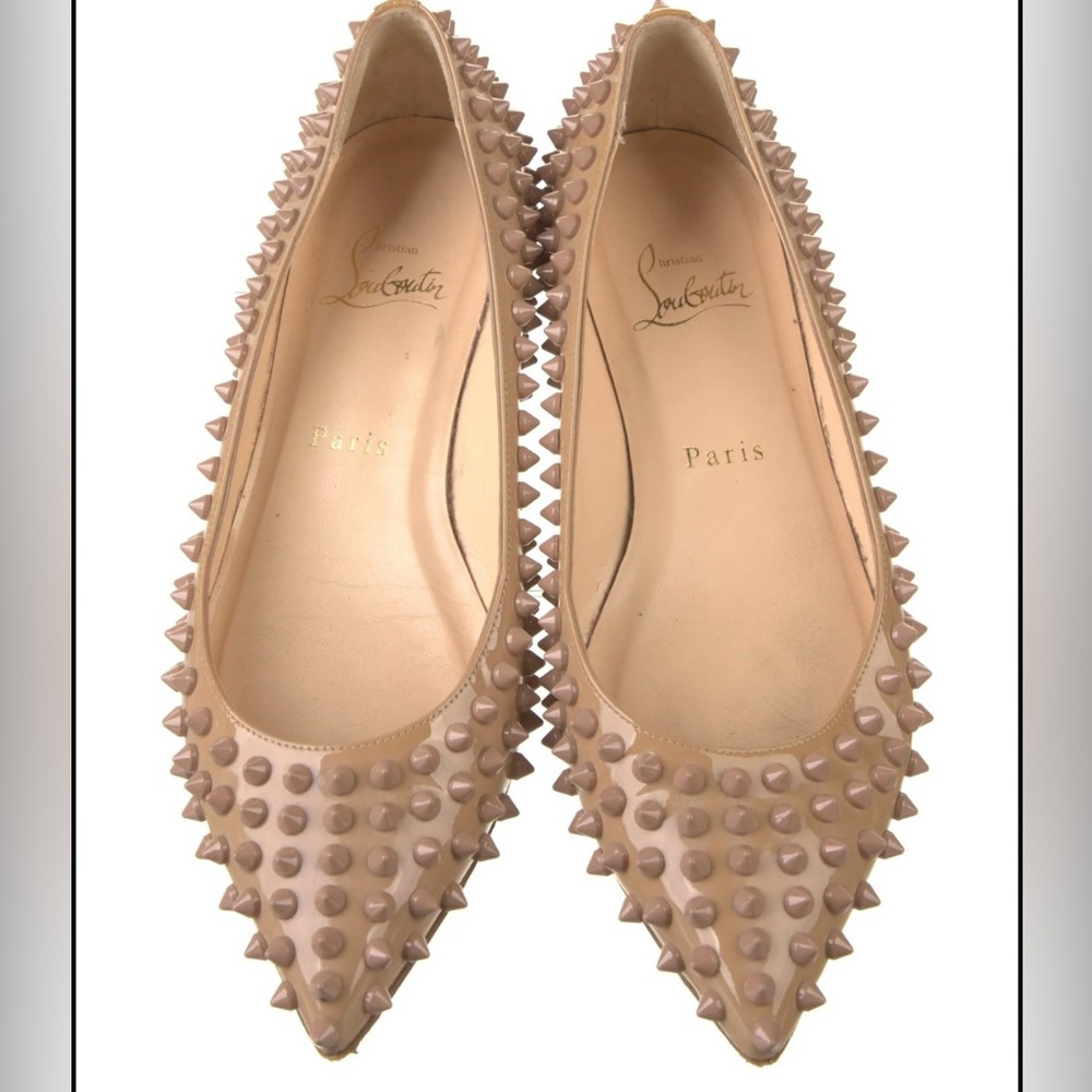 christian louboutins beige patent leather flats
